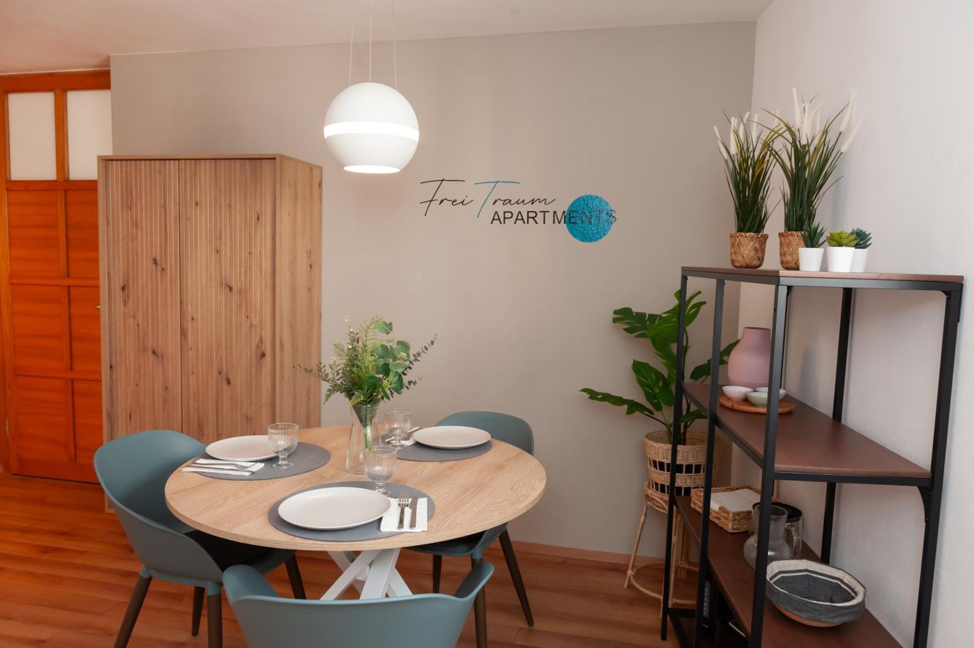 Freitraum Apartments No3 City Mit Eigenem Garten Бад-Нойштадт-ан-дер-Зале Екстер'єр фото