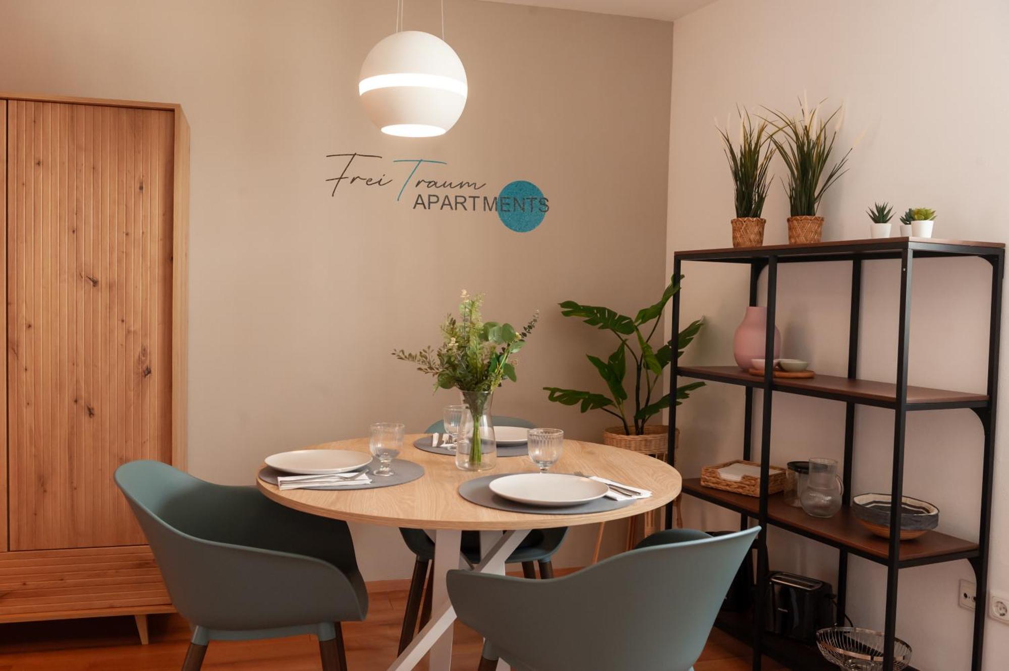 Freitraum Apartments No3 City Mit Eigenem Garten Бад-Нойштадт-ан-дер-Зале Екстер'єр фото